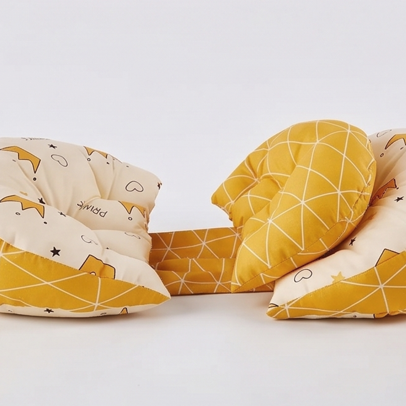 Coussin de grossesse jaune